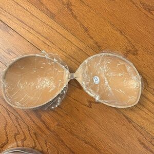 Reusable Self-adhesive Silicone Push-up Bra Pasty. Use with or w/o bra